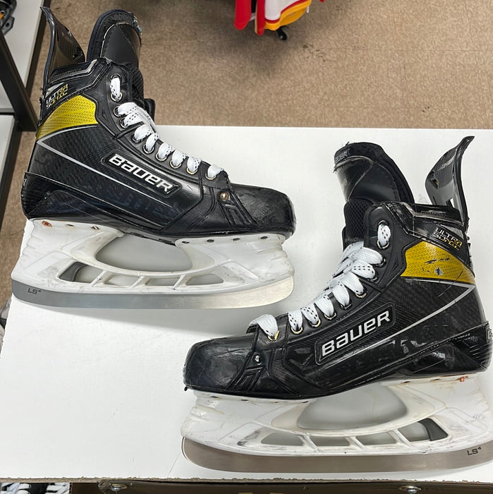 Used Bauer Supreme UltraSonic 9.5D Player Skates