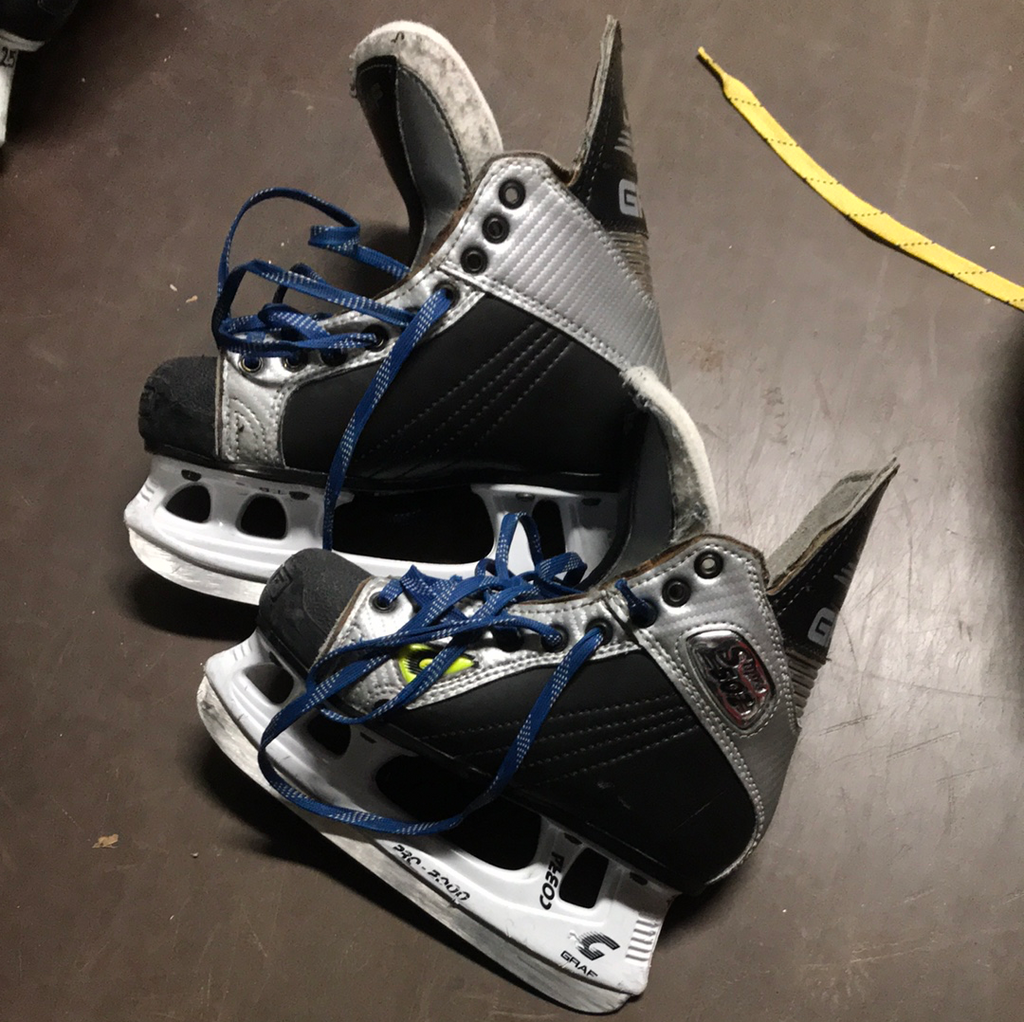 Used Graf Supra 502 2.5D Skates Crow's Sports