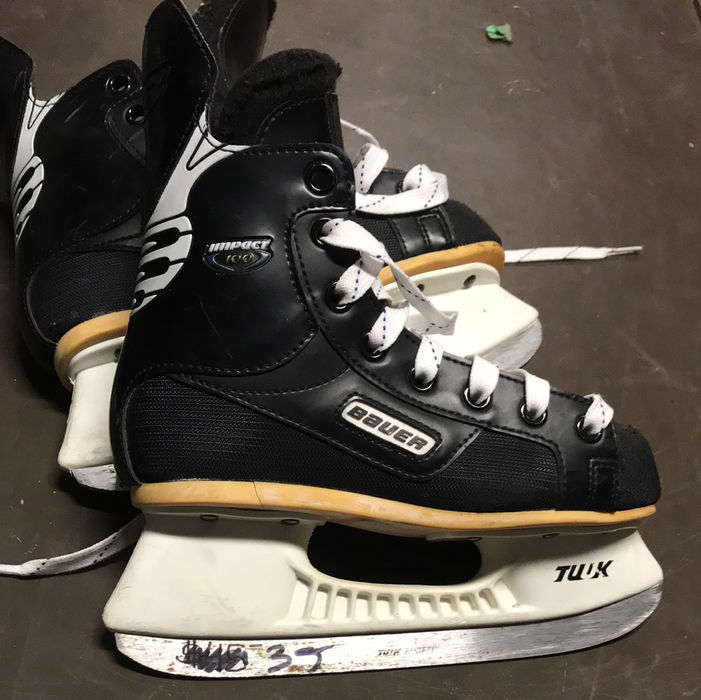 Used Bauer Impact 100 2D Skates