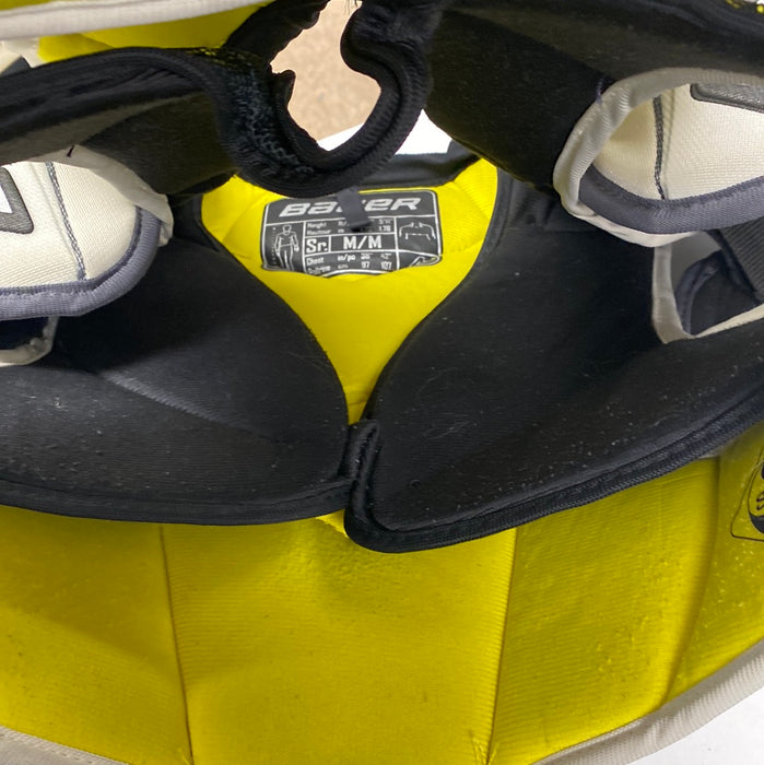 Used Bauer s170 Senior Medium Shoulder Pads