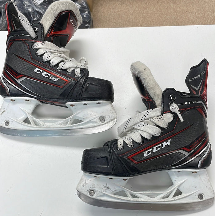 Used CCM JetSpeed FT380 2D Player Skates