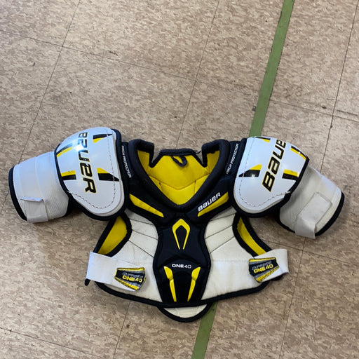 Used Bauer Supreme One 40 Junior Shoulder Pads