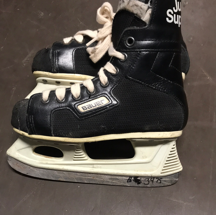 Used Bauer Supreme 2D Skates