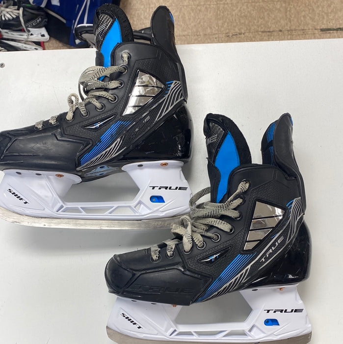 Used True TF7 Size 3.5D Skates
