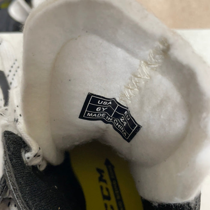 Used CCM Tacks 9040 6D Youth Skates