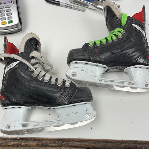 Used CCM RBZ 70 2D Player Skates