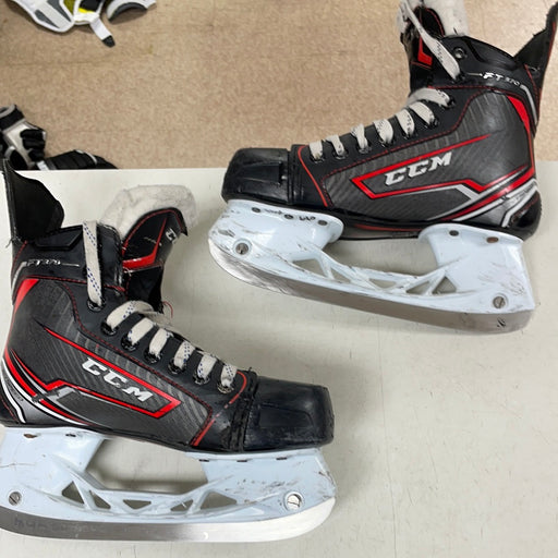 Used CCM Jetspeed FT370 3.5D Player Skates