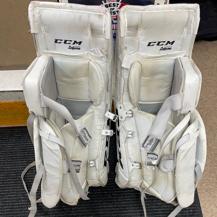 Used CCM Extreme Flex II 860 32”+1” Goalie Pads