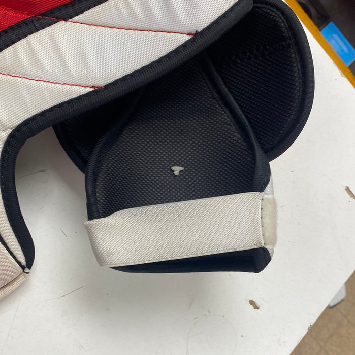 Used Bauer Vapor x800 Junior Small Shoulder Pads