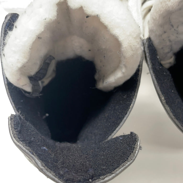 Used Bauer Vapor x2.0 2.5D Player Skates