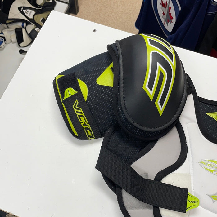 Used Vic X Calibur Lite Youth Medium Shoulder Pads
