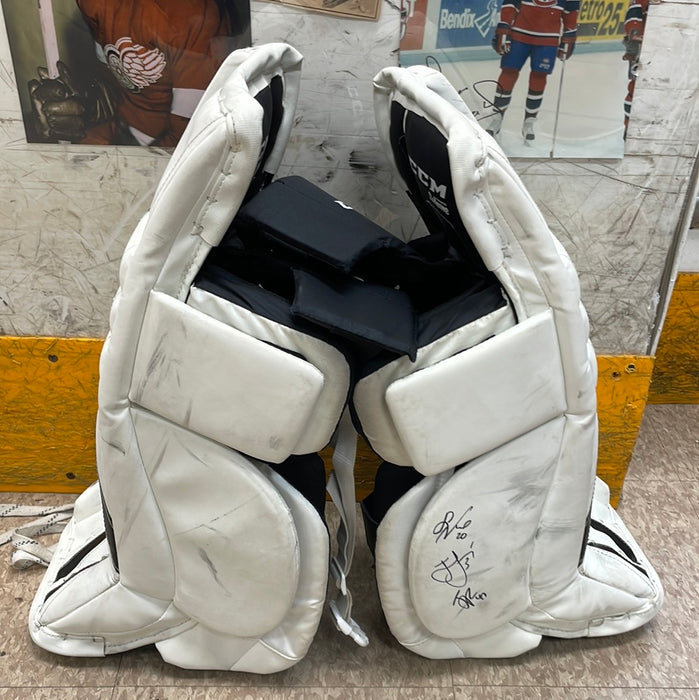Used CCM Extreme Flex E3.5 22” Goal Pads