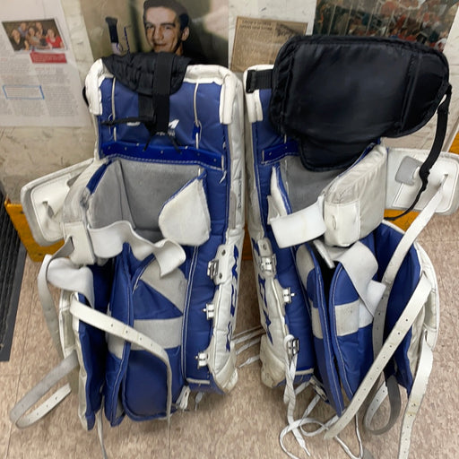 Used CCM Extreme Flex 760 24”+1” Goalie Pads