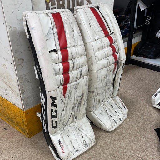 Used CCM Extreme Flex II 860 31”+1” Goalie Pads