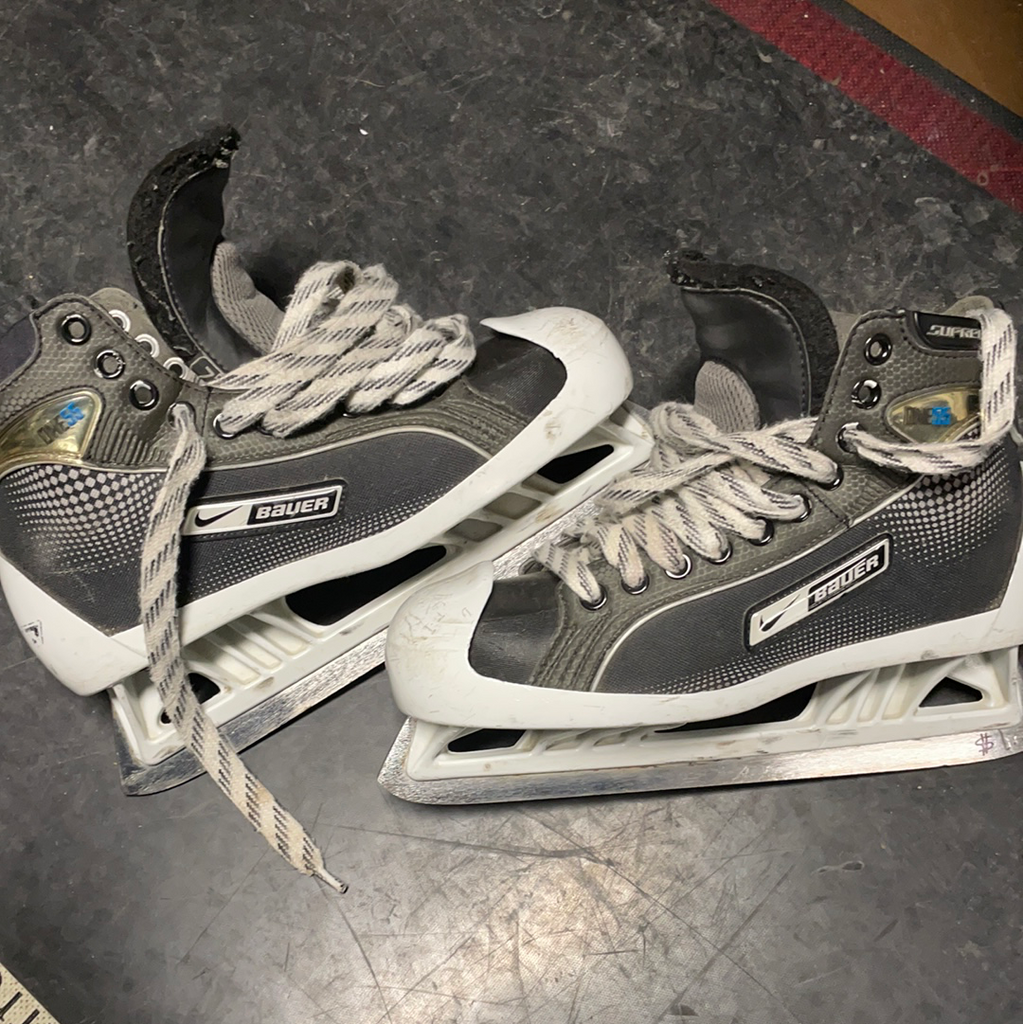 Nike bauer 2025 supreme pro skates