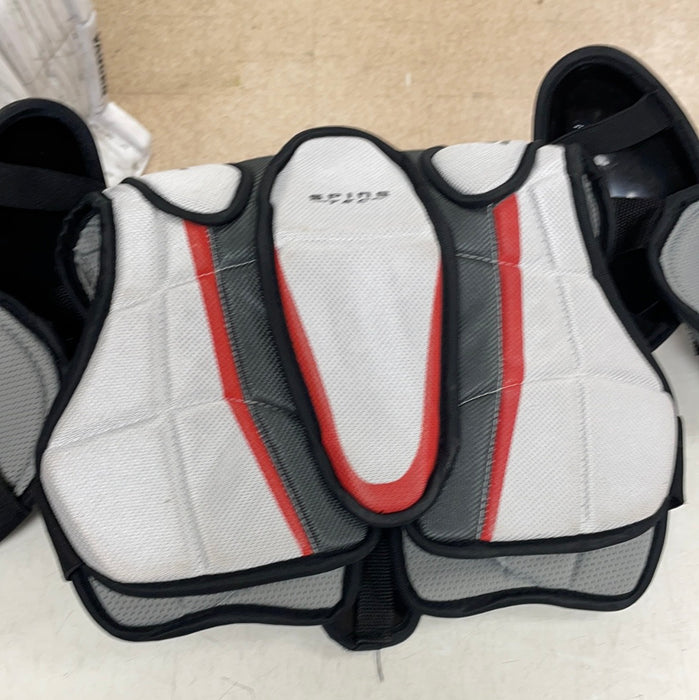 Used Easton ST4 Junior Small Shoulder Pads