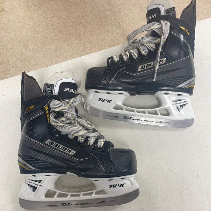 Used Bauer Supreme 190 10.5D Youth Player skates