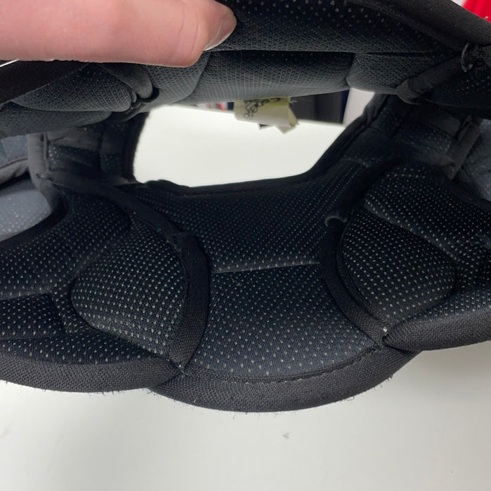 Used Vic X Calibur Lite Youth Medium Shoulder Pads
