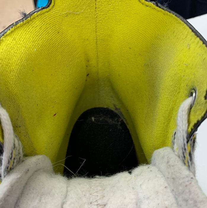 Used Bauer Supreme S25 1 D Player Skates