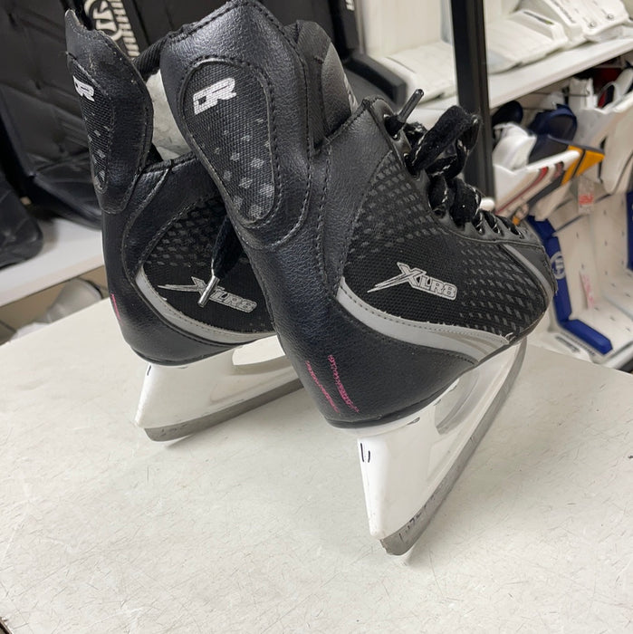 Used D&R XLR8 11D Youth Skates