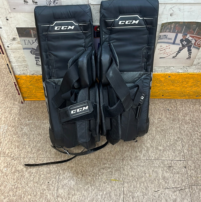 Used CCM Axis 1.5 26”+1” Junior Goal Leg Pad