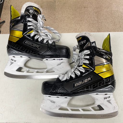 Used Bauer 3S 2EE Player Skates