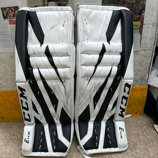 Used CCM Extreme Flex E4.5 26”+1” Goal Pads