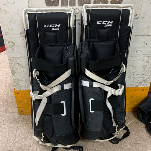 Used CCM E3.5 Leg Pads 28"+1"