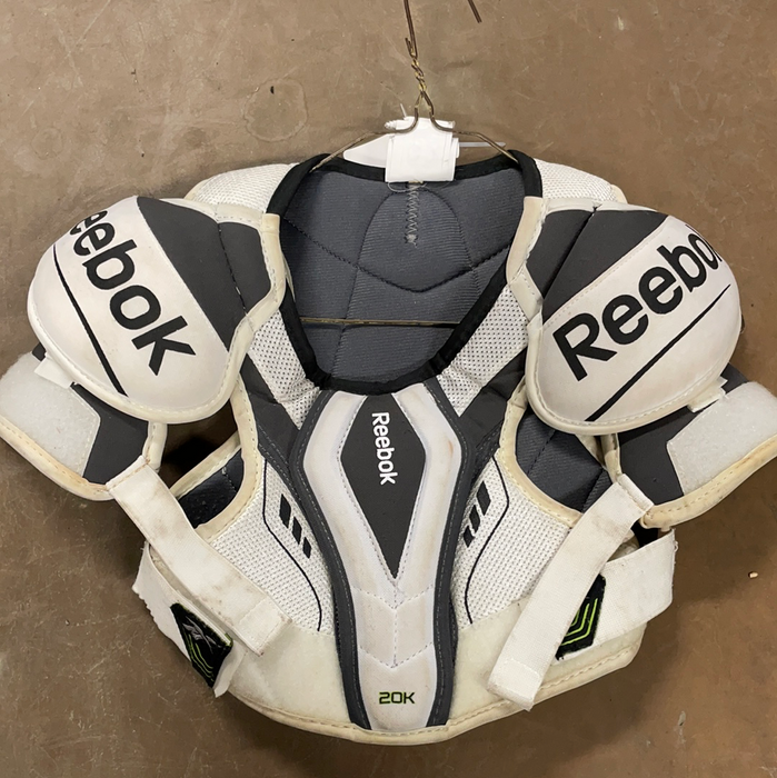 Used Reebok 20k Youth Large Shoulder Pads