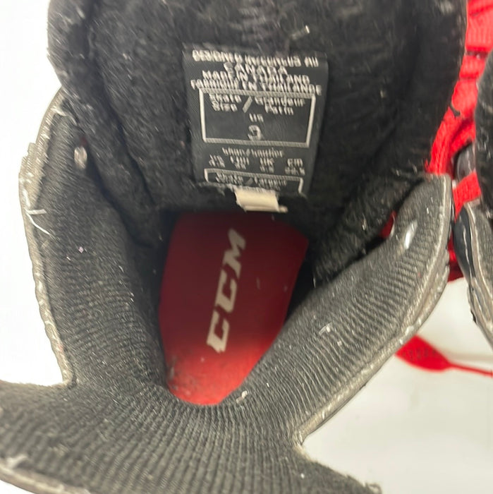 Used CCM U+ 06 3.5D Player Skates