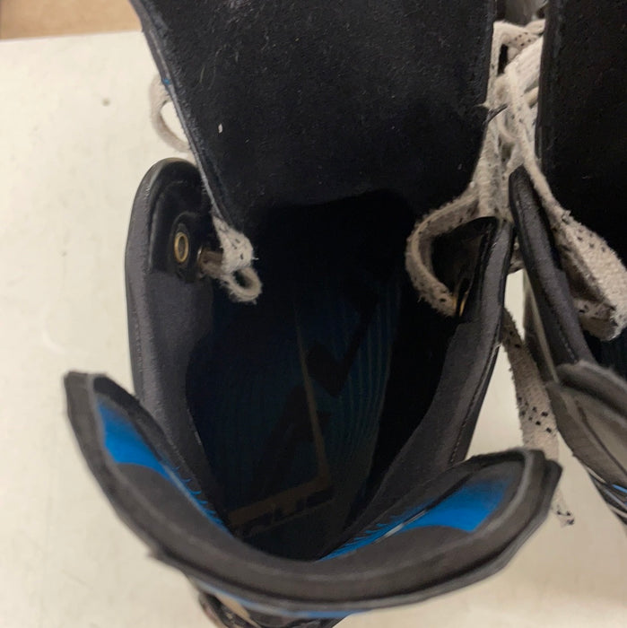Used True TF9 6D Player Skates