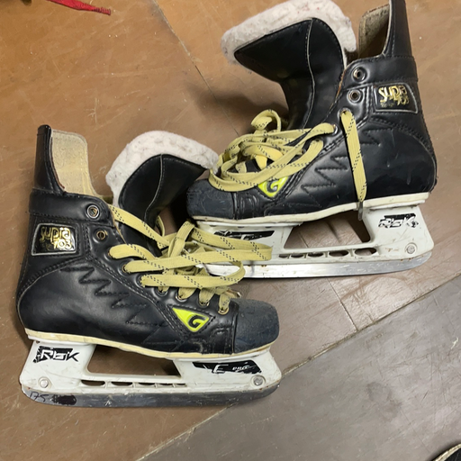 Used Graf Supra 703 4D Player Skates