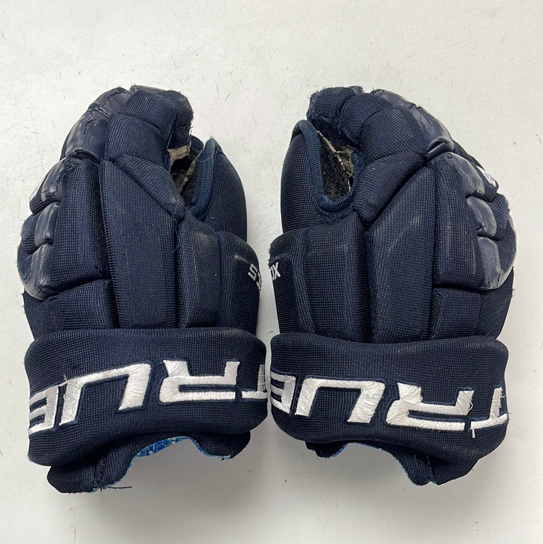 Used True XC5 11” Player Gloves | Crow's Sports — Crow's Sports Hockey