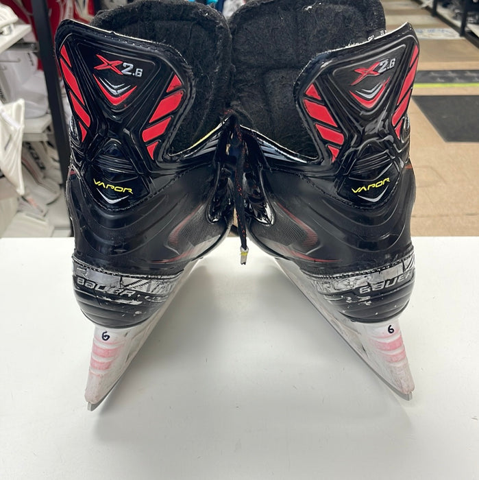 Used Bauer Vapor x2.6 6D Skates