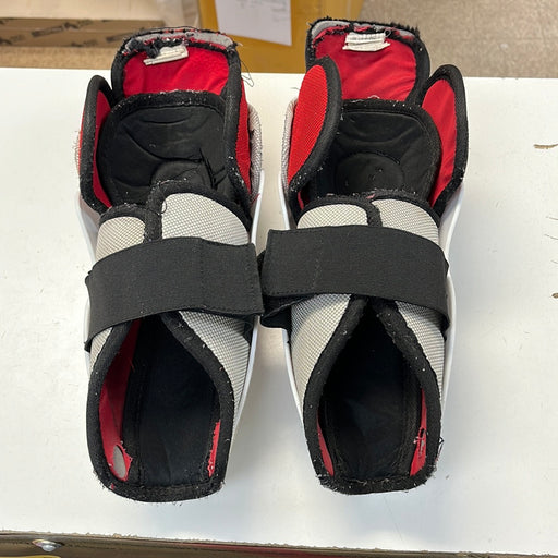 Used Easton Synergy 555 10” Shin Guards