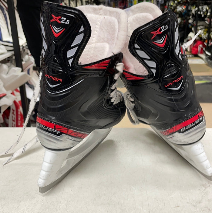 Used Bauer Vapor x2.5 2D Player Skates