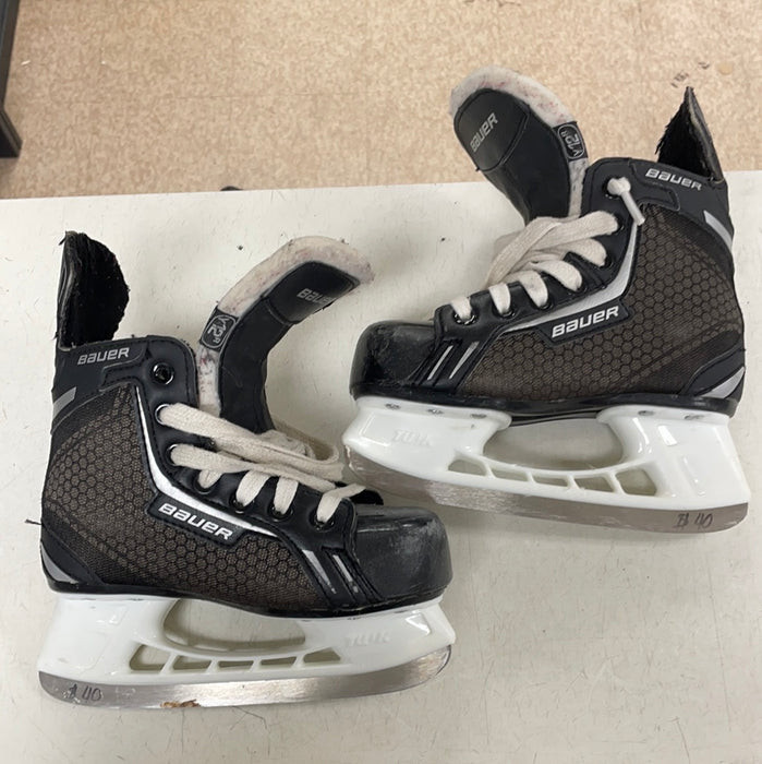 Used Bauer Charger 12D Youth Skates