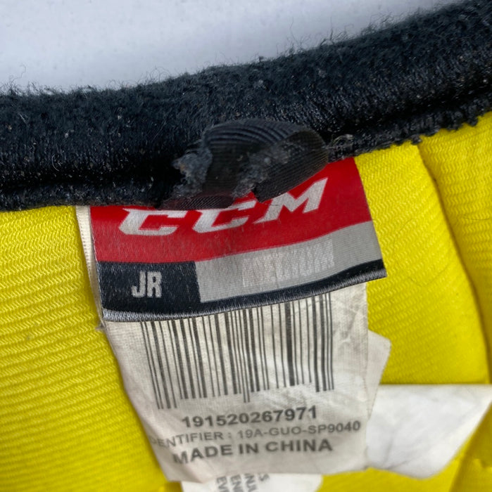 Used CCM Tacks 9040 Junior Medium Shoulder Pad