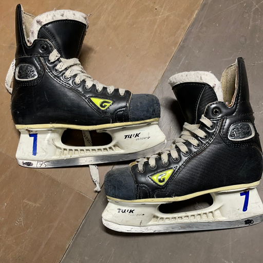 Used Graf Supra 705 4W Player Skates