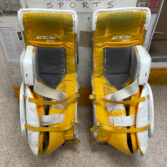 Used CCM Extreme Flex Pro 34”+1” Goal Pads