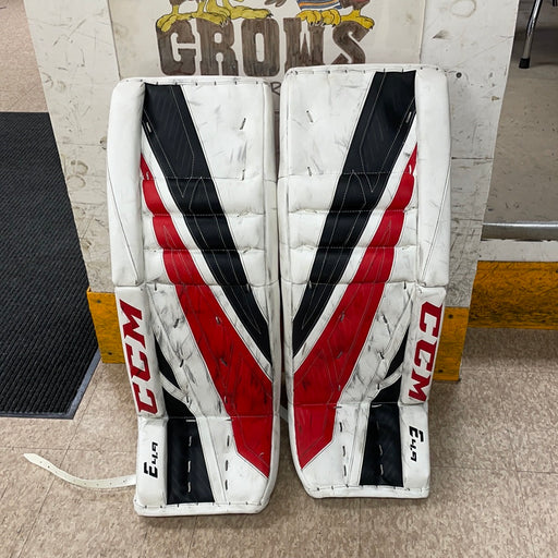 Used CCM Extreme Flex 4.9 33”+1” Goalie Pads