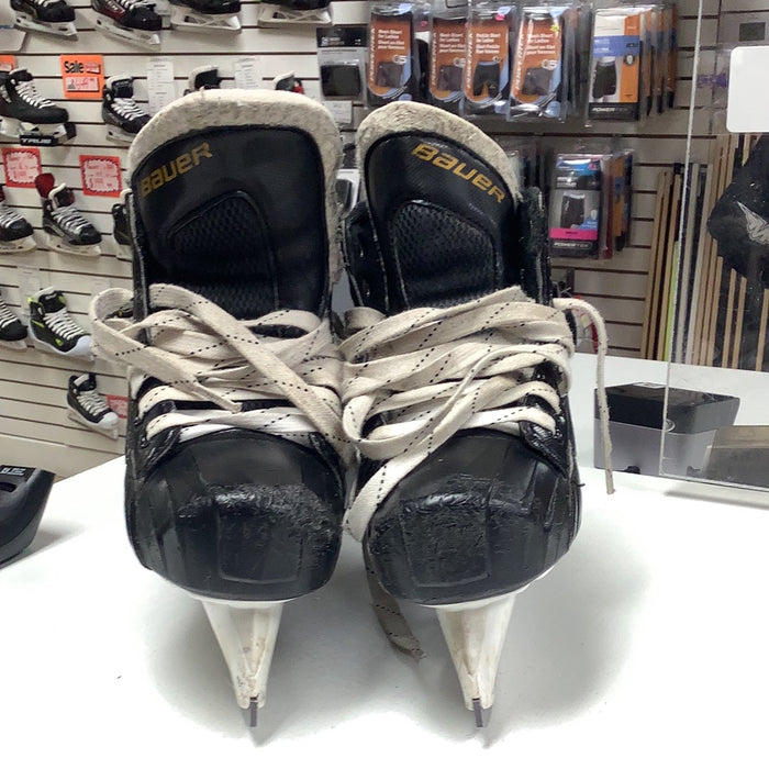 Used Bauer Supreme S170 Junior Goal Skate Size 2.5D