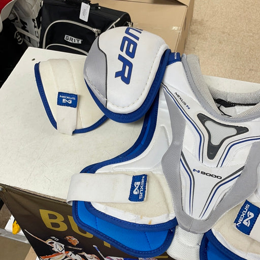Used Bauer Nexus 9000 Senior Small Shoulder Pads