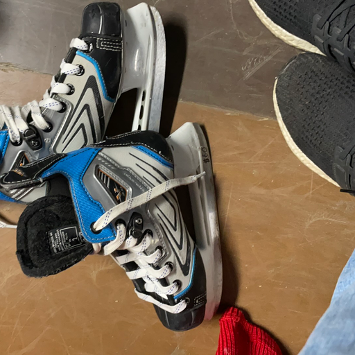 Used CCM Vector 3.0 2D Skates