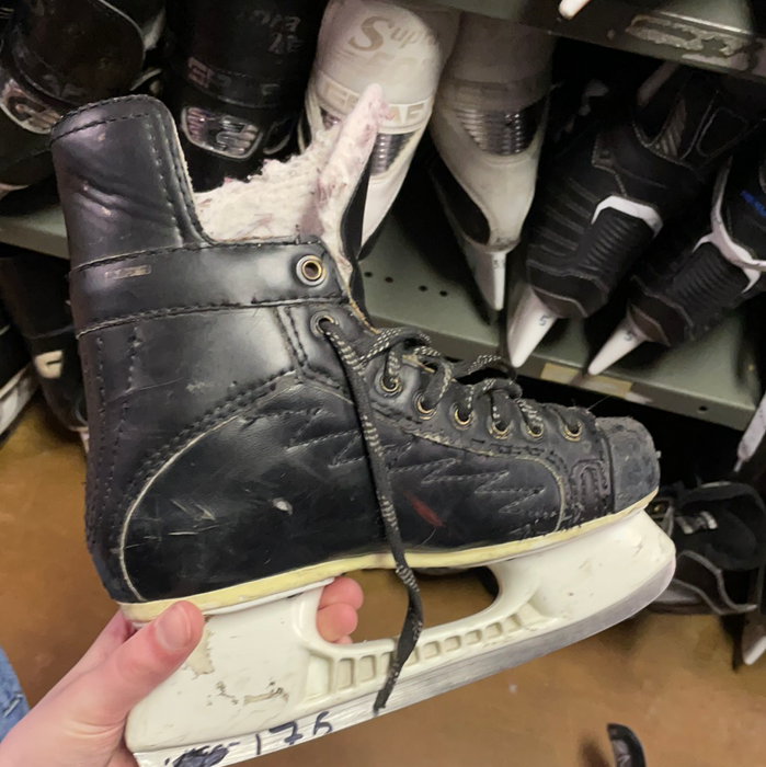 Used Graf Supra 703 5D Player Skates