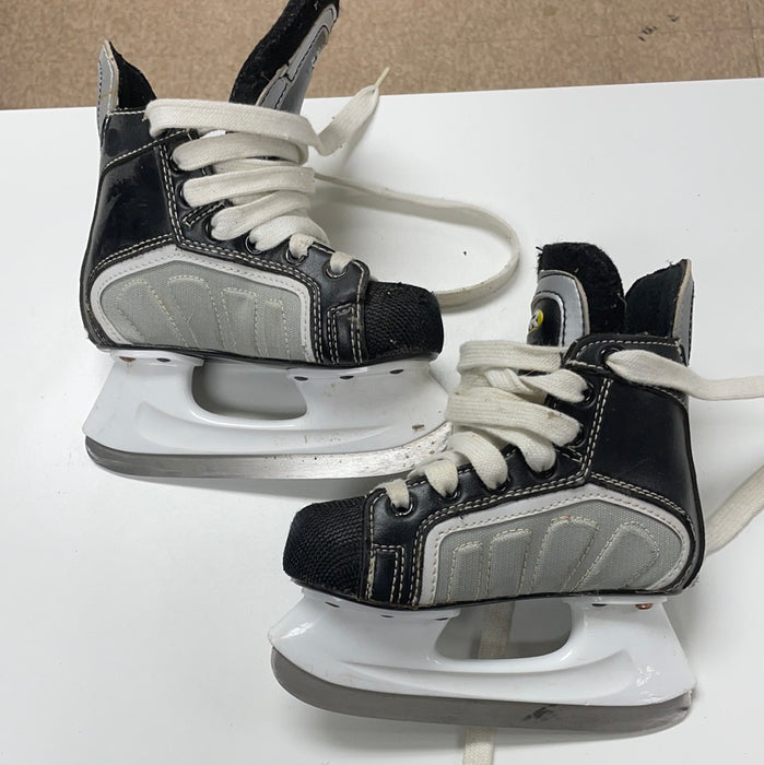 Used D&R Sonic 150 9D Youth Skates
