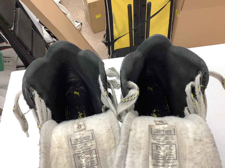 Used CCM Tacks 9060 Goal Skates 2 D