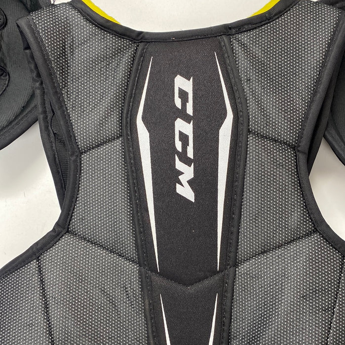 Used CCM 9550 Senior Small Shoulder Pads