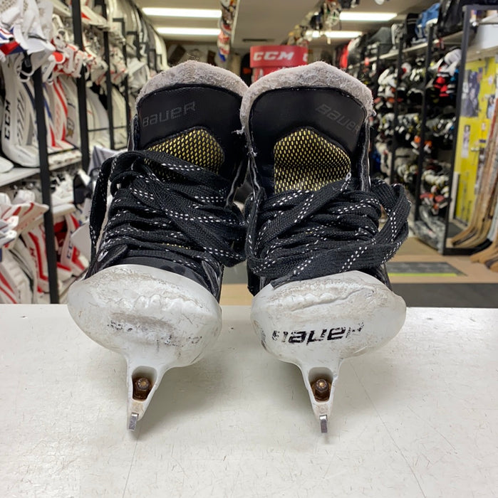 Used Bauer Supreme One.7 Size 1D Goal Skate