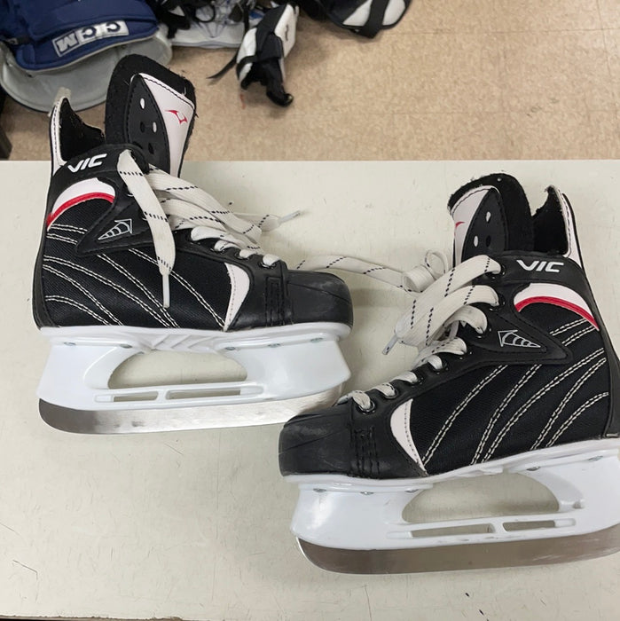 Used Vic 1D Player Skates